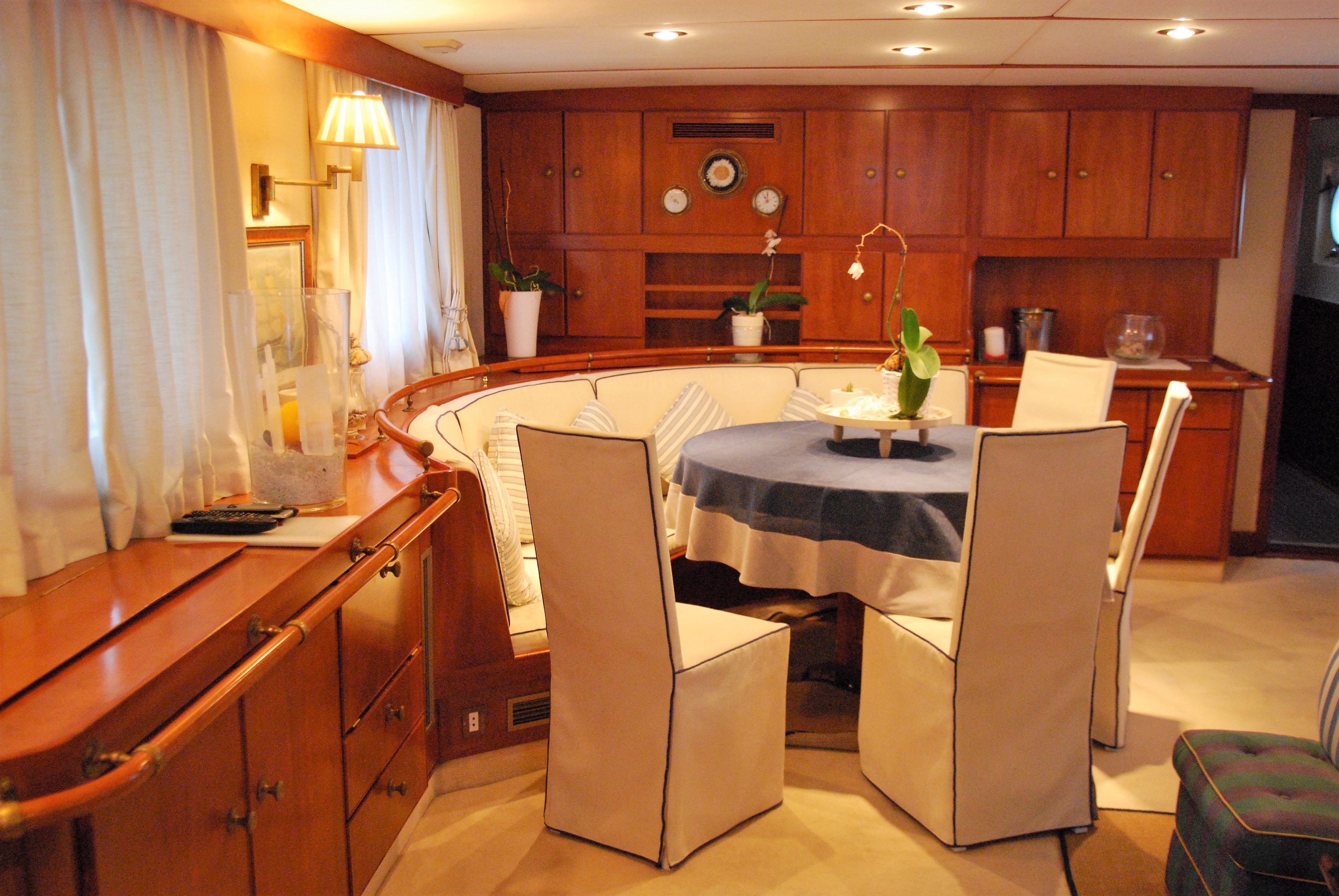 Avena-Binelli-yachts-broker-charter-3