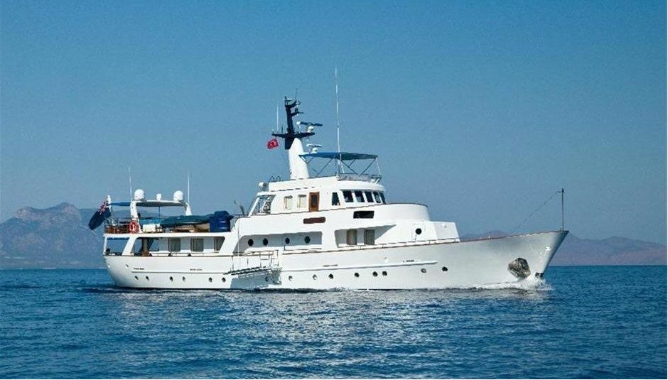 LA-GRANDE-DAME-yacht–1-large